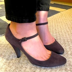 Sigerson Morrison purple suede Mary Jane heels pumps 7